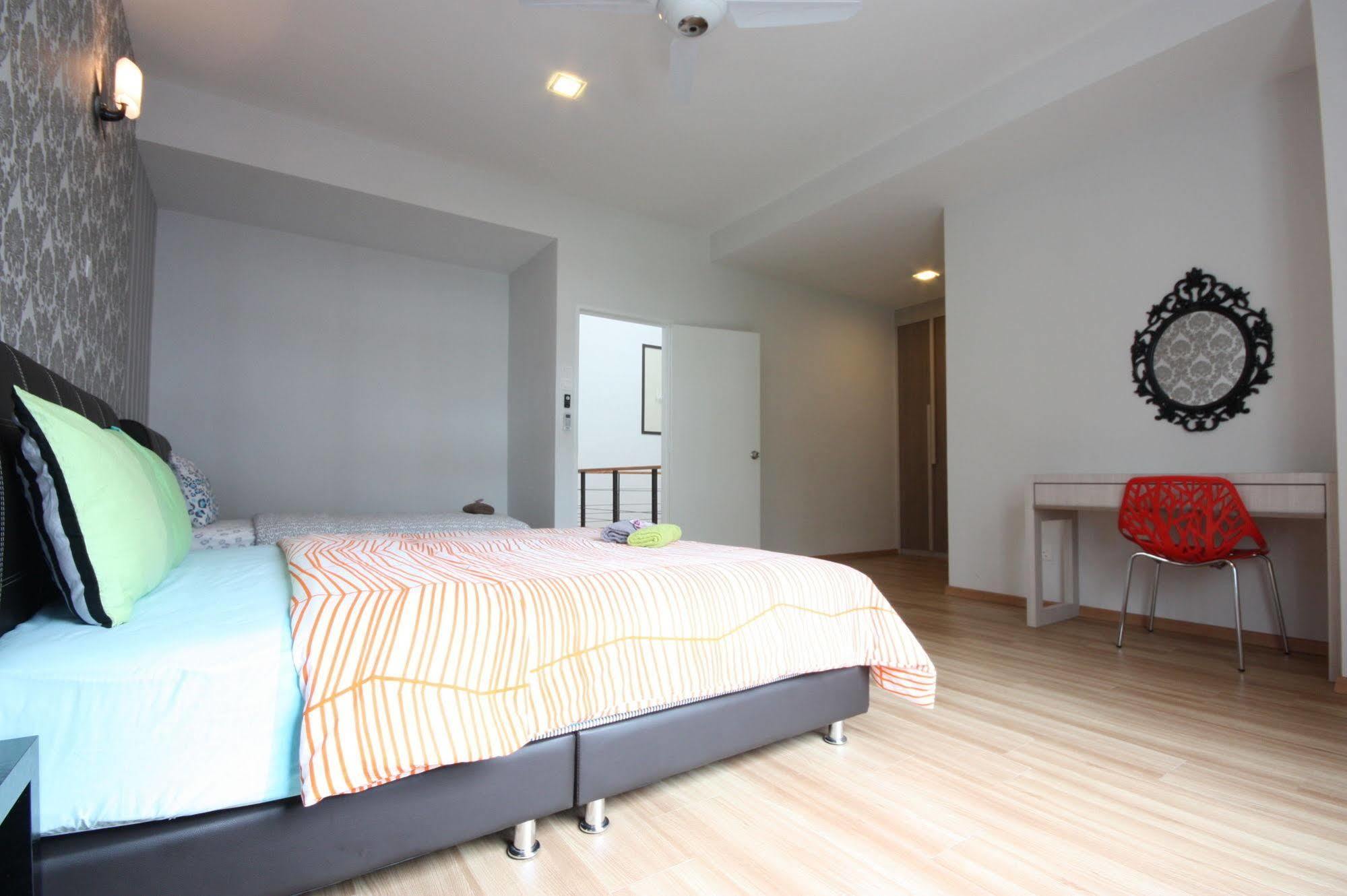 Shamrock Beach Villas 9 Seaview George Town Exterior foto