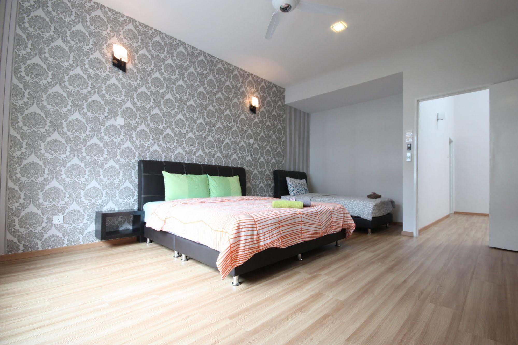Shamrock Beach Villas 9 Seaview George Town Exterior foto
