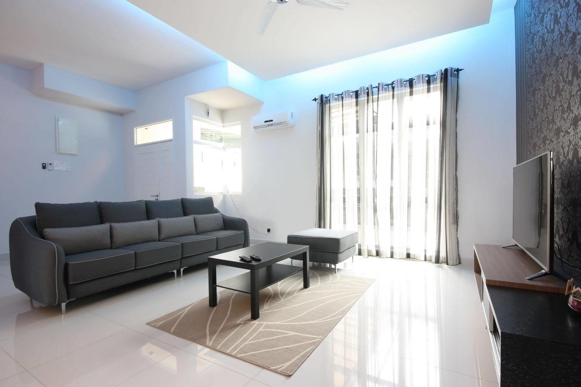 Shamrock Beach Villas 9 Seaview George Town Exterior foto